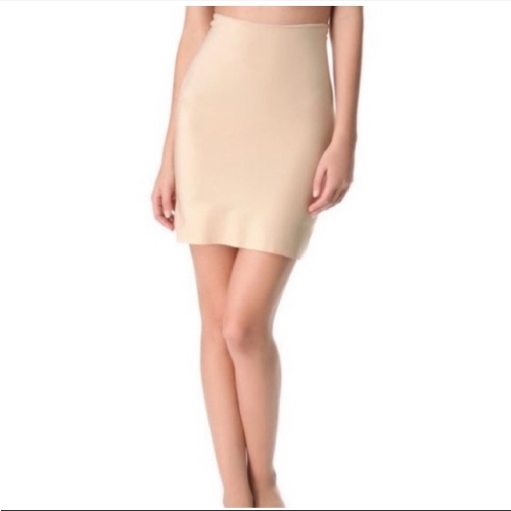 Spanx Simplicity Nude Half Slip Skirt Shaper | medium